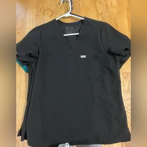 Figs Catarina One Pocket Scrub Top Small